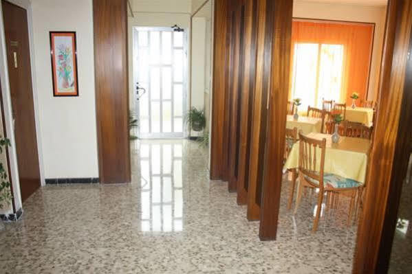 Hostal Torre Mar Salou Exterior foto